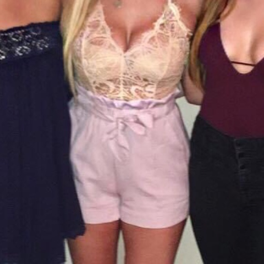 Hello Molly Lost in Rome Shorts - Picture 2 of 2